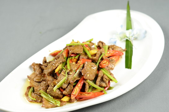 炒牛肉
