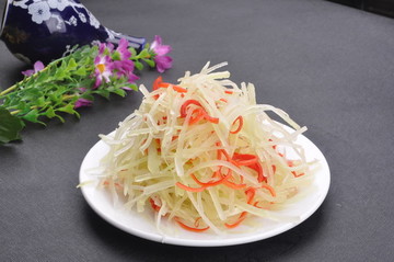 蒜香萵筍絲