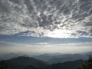遠(yuǎn)山