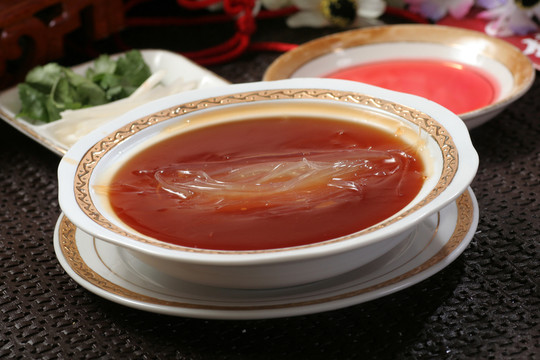 魚(yú)翅撈飯