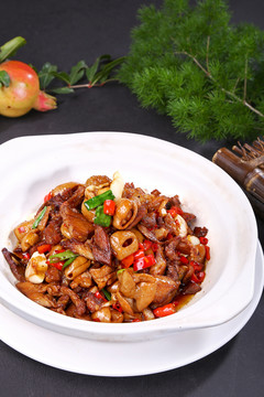 拆骨肉炒大腸