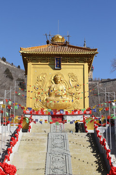 遼寧朝陽鳳凰山佛寶塔