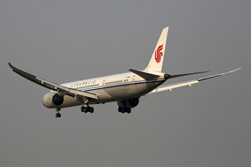 國航波音787飛機(jī)降落