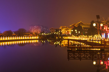濟(jì)南力諾宏仁堂夜景0