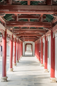 武漢歸元禪寺長(zhǎng)廊