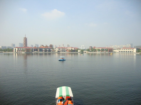 湖