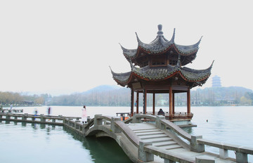 雷鋒塔景區(qū)