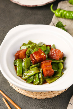 小燉肉燜豆角