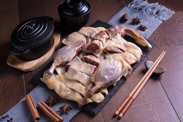 云南特色板鴨