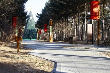 張燈結(jié)彩
