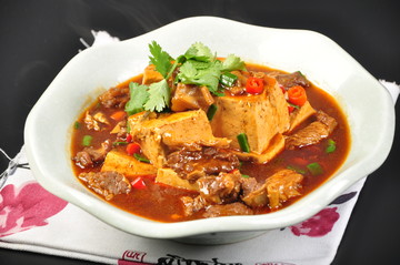 大豆腐牛腩