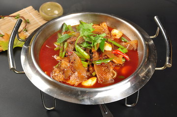 干鍋帶皮黃牛肉