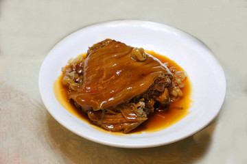 紅燒肘子