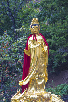 千山龍泉寺廣場(chǎng)觀(guān)世音菩薩雕像