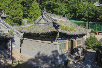 千山古剎龍泉寺法王殿