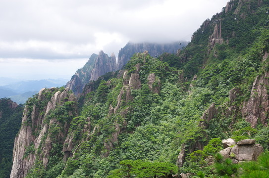 群峰競(jìng)秀