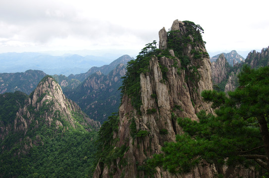 黃山群峰競秀
