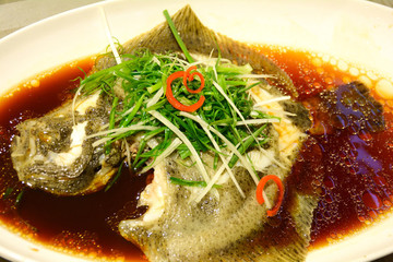 清蒸八寶魚