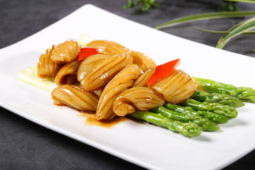 蘆筍扒炒目魚仔