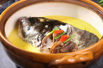 酵素蘿卜燒千島湖魚頭