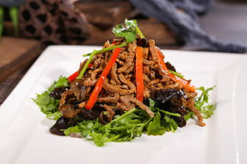 香根木耳牛肉絲
