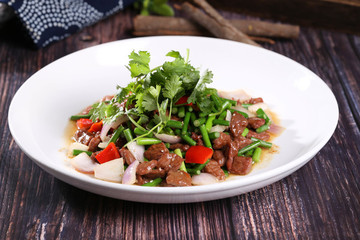 爆炒牛肉粒