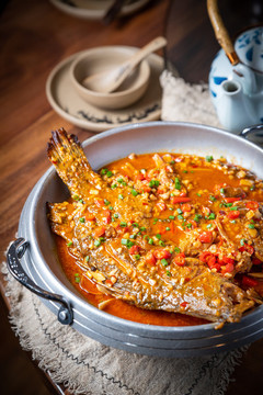 平鍋臭鮭魚(yú)