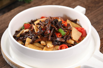 油干菜炒冬筍