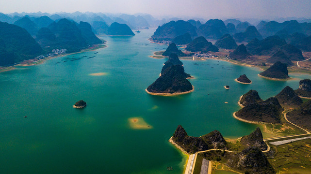 廣西靖西渠洋湖全景