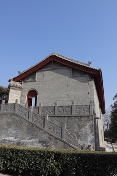 青磚瓦房