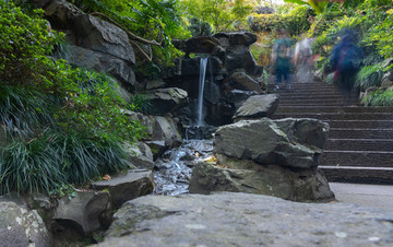 飛來(lái)峰永福寺的小山泉