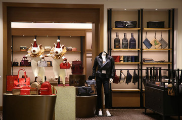 女包專賣店