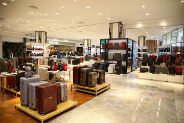 箱包專賣店箱包賣場