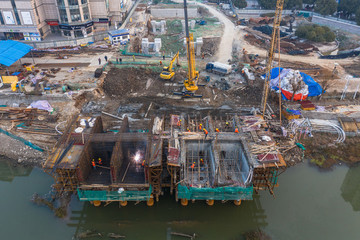 航拍建設(shè)中的南京六合龍津橋4