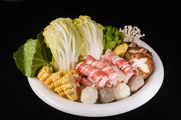 煮海肥牛鍋