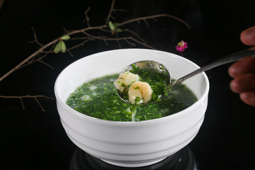 薺菜蝦仁燒魚肚