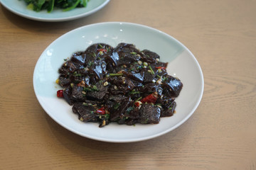 炒涼粉