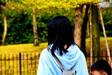 女人背影