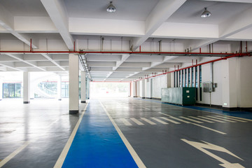 室內(nèi)停車場