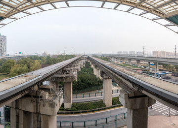 上海磁懸浮列車龍陽路站