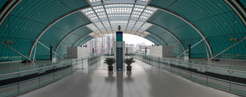 上海磁懸浮列車龍陽路站站臺