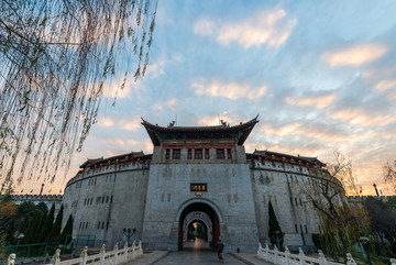 洛陽麗景門