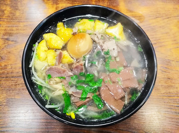 鴨血粉絲湯
