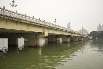 南湖大橋