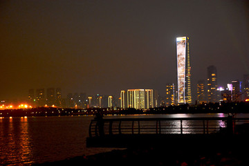 深圳灣黃昏夜色