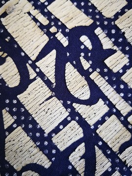 男士長(zhǎng)袖T血衫圖案