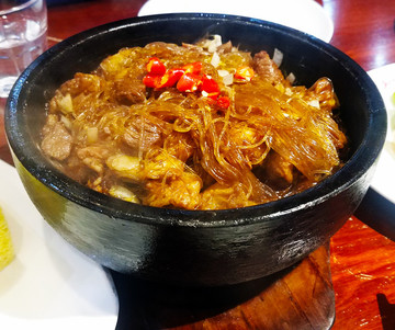 燉牛腩
