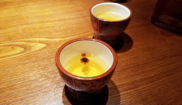 餐桌餐具擺放