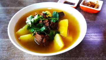 土豆牛肉湯