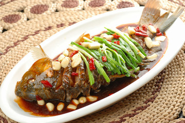 黃河燒鯉魚(yú)
